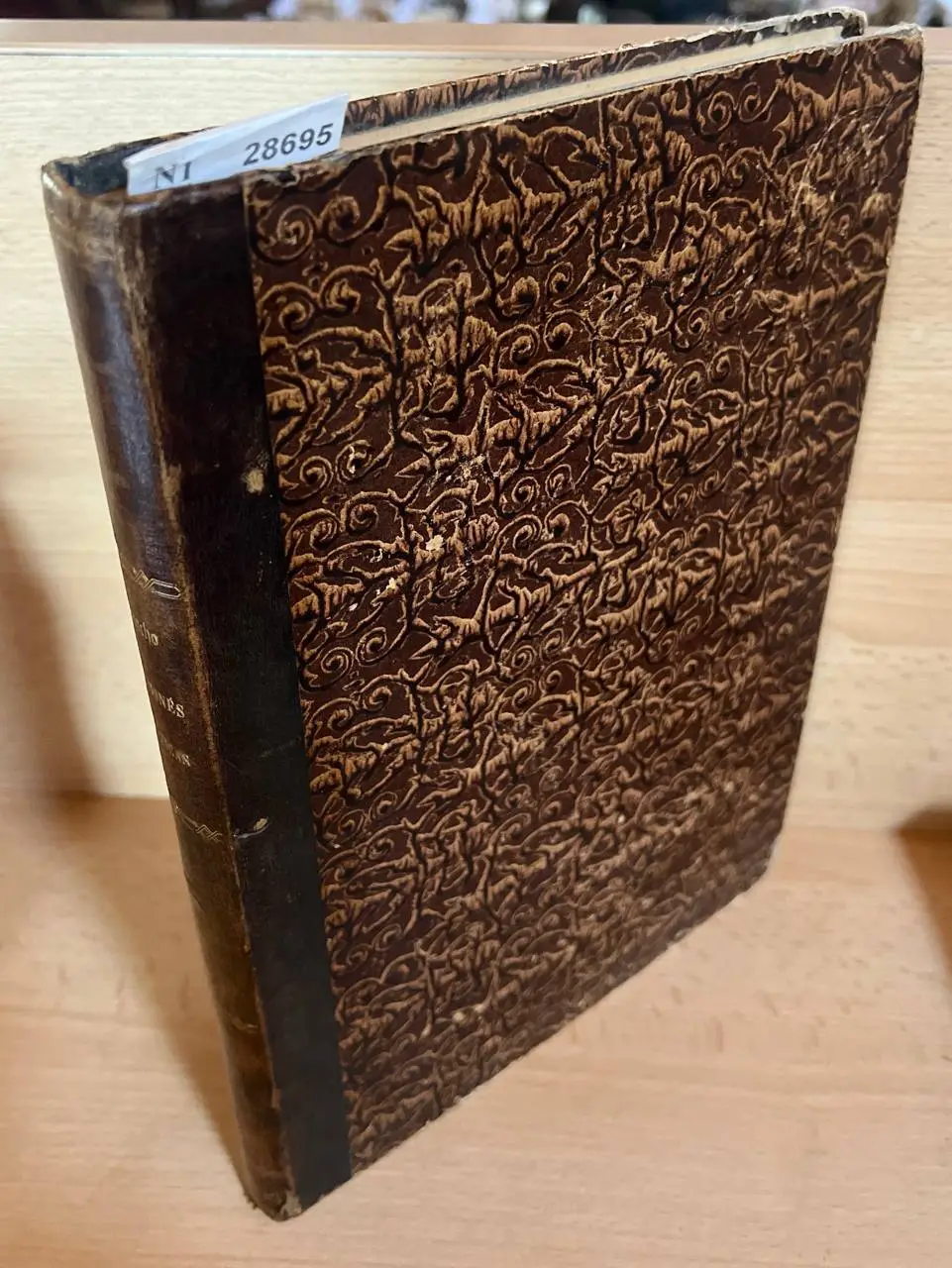 CUESTIONES LITURGICAS su autor D. —, presbitero.