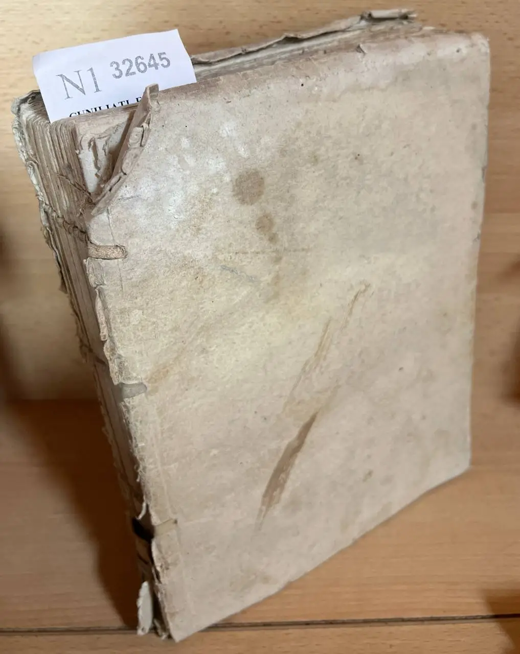 UNIVERSAE THEOLOGIAE MORALIS ACCURATA COMPLEXIO INSTITUENDIS CANDIDATIS ACCOMMODATA in qua, graviori praesertim S. Thomae auctoritate, atque solidori ratione ducibus quaestiones omnes, quae ad rem Moralem pertinent, brevi ac perspicua methodo resolvuntur. A. P. F. —, Ordinis Praedicatorum Congregationis B. Jacobi Salomonii, … Editio quinta veneta. PARS ALTERA.