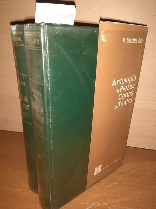 ANTOLOGIA DE PIEZAS CORTAS DE TEATRO. INTRODUCCION Y SELECCION DE —. (2 VOLUMENES)