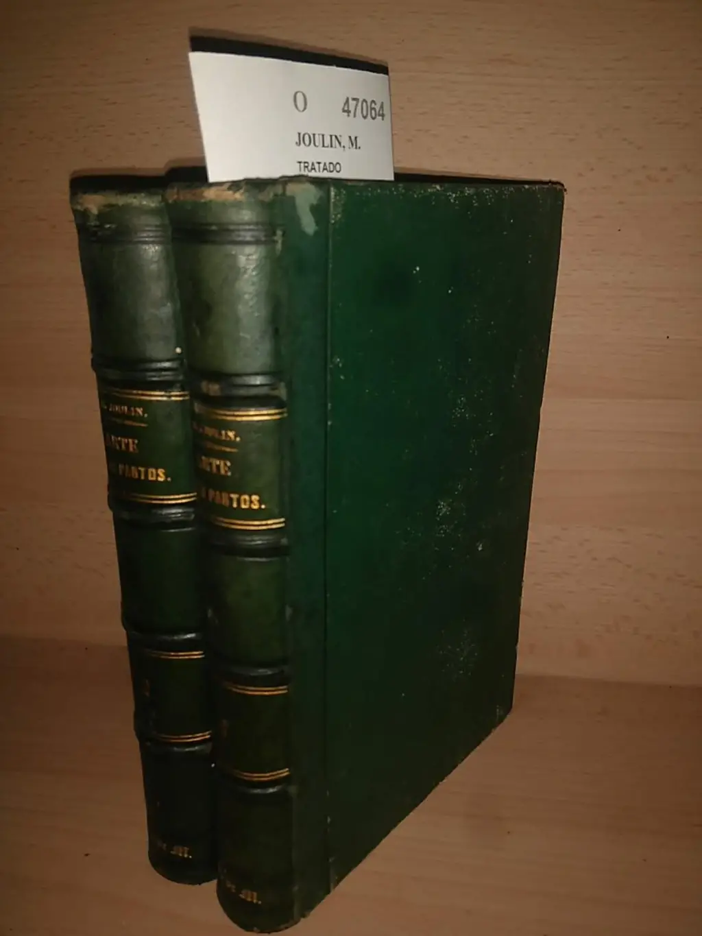TRATADO COMPLETO DEL ARTE DE LOS PARTOS por —, … trad. por D. J. Saez y Velázquez y D. A. Rodriguez Rubi bajo la dirección de D. Francisco Ossorio y Bernaldo.