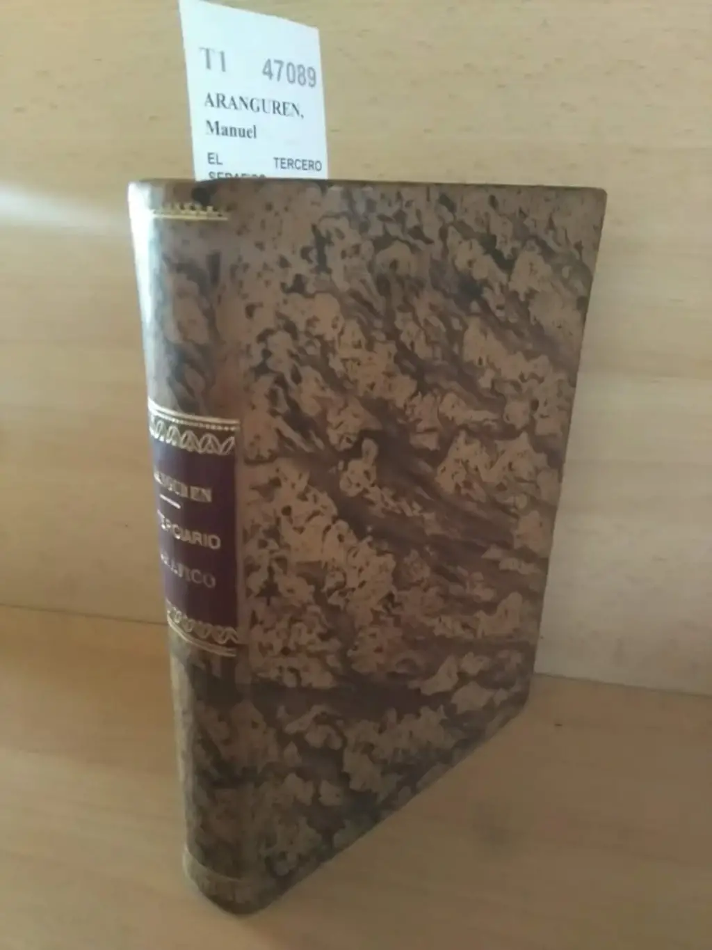 EL TERCERO SERAFICO, INSTRUIDO, Y EXERCITADO. CONTIENE DOS PARTES. LA PRIMERA, CON INSTRUCCIONES. LA SEGUNDA, EXERcicios, e Indulgencias. OBRA DE SOLIDISSIMA, Y UTILISSIMA DOCTRINA DE LA fecunda fuentede santidad de la Venerable Orden Tercera de N. S. P.S. Francisco, cuya institucion… SIRVE SU ABUNDANTE DOCTRINA TAMBIEN A LOS QUE asisten a las Escuelas de Christo, y de Maria, y Corazon de Jesus, y a sus Directores: …SALE A LA LUZ PUBLICA, A INSTANCIAS DE MUCHOS Hermanos por el Padre Predicador Fr. —, Ex-Guardian, y Visitador, que ha sido … Cantabria. Y LA DEDICA A N. Rmo. P. Fr. JUAN DE LA TORRE, COMISario General de la Regular …