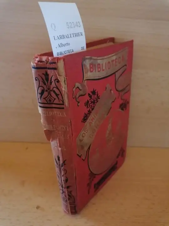 BIBLIOTECA DE UTILIDAD PRACTICA. LOS ANIMALES DE CORRAL. CRIA DE GALLINAS Y GALLOS, PAVOS, PINTADAS, GANSOS, PATOS, CISNES, PAVO REAL, PICHONES, LEPORIDES, CONEJOS Y CONEJOS DE INDIAS por — Versión castellana de Luis Bravo.