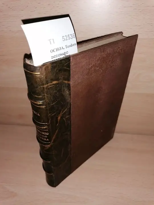 DICCIONARIO GEOGRAFICO HISTORICO DE NAVARRA por D. — Escribano del estinguido Tribunal de la Real Corte de Navarra, secretario del suprimido Juzgado de Avenencias del de Comercio, y escribano publico de numero de la ciudad de Pamplona.