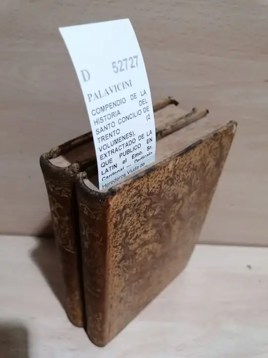 COMPENDIO DE LA HISTORIA DEL SANTO CONCILIO DE TRENTO (2 VOLUMENES), EXTRACTADO DE LA QUE PUBLICO EN LATIN el Emo. Sr. Cardenal —. Dedicalo al clero estudioso el R. D. J. M. P.