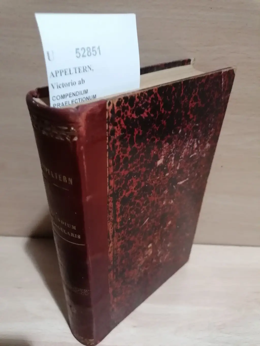 COMPENDIUM PRAELECTIONUM JURIS REGULARIS Adm. R.P. Piati Montani. Ad Recentissimas Leges Ecclesiasticas Redactum auctore P. —.