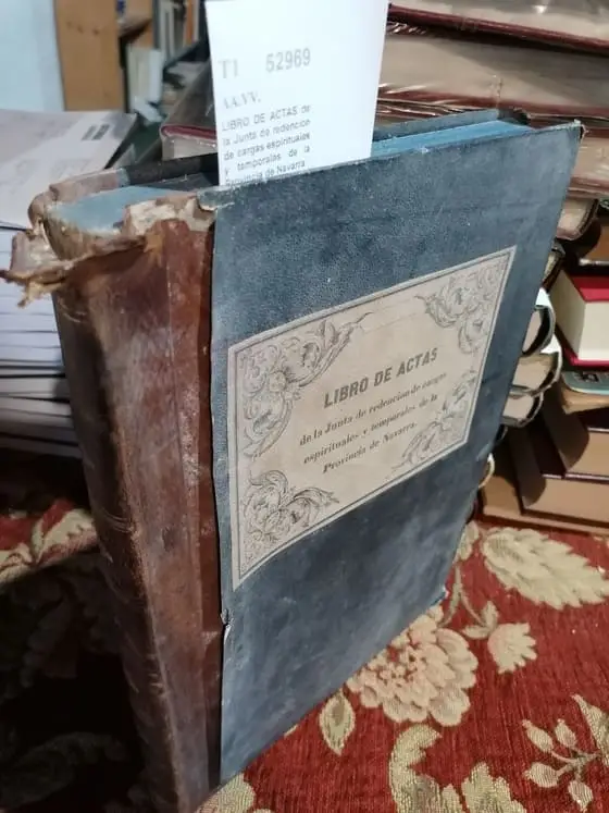 LIBRO DE ACTAS de la Junta de redencion de cargas espirituales y temporales de la Provincia de Navarra