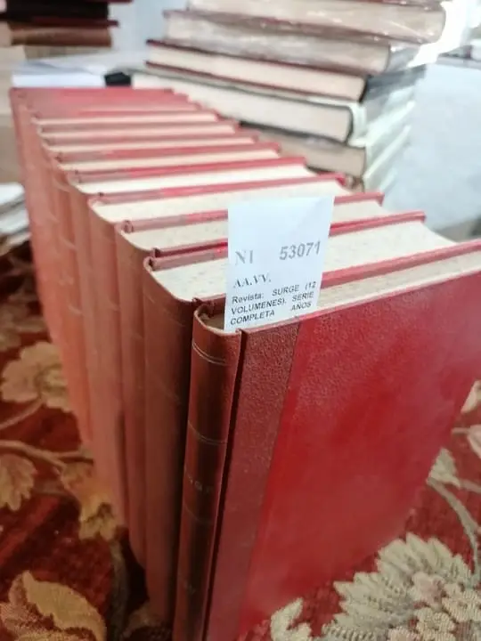 Revista: SURGE (12 VOLUMENES). SERIE COMPLETA AÑOS 1949-1960. Revista sacerdotal de orientaciones de apostolado. Organo de la Obra de los Ejercicios Espirituales parroquiales. Revista Mensual.