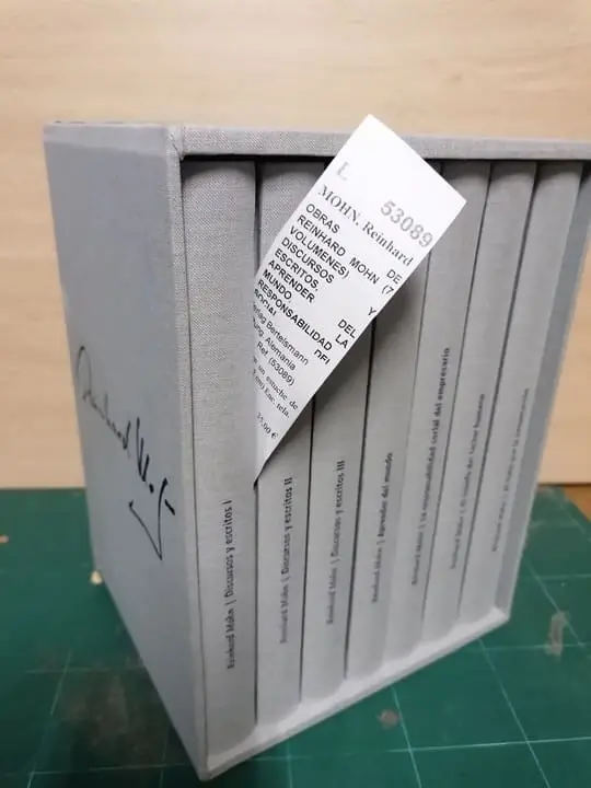 OBRAS DE REINHARD MOHN (7 VOLUMENES) DISCURSOS Y ESCRITOS, APRENDER DEL MUNDO, LA RESPONSABILIDAD SOCIAL DEL EMPRESARIO, EL TRIUNFO DEL FACTOR HUMANO, AL EXITO POR LA COOPERACION.