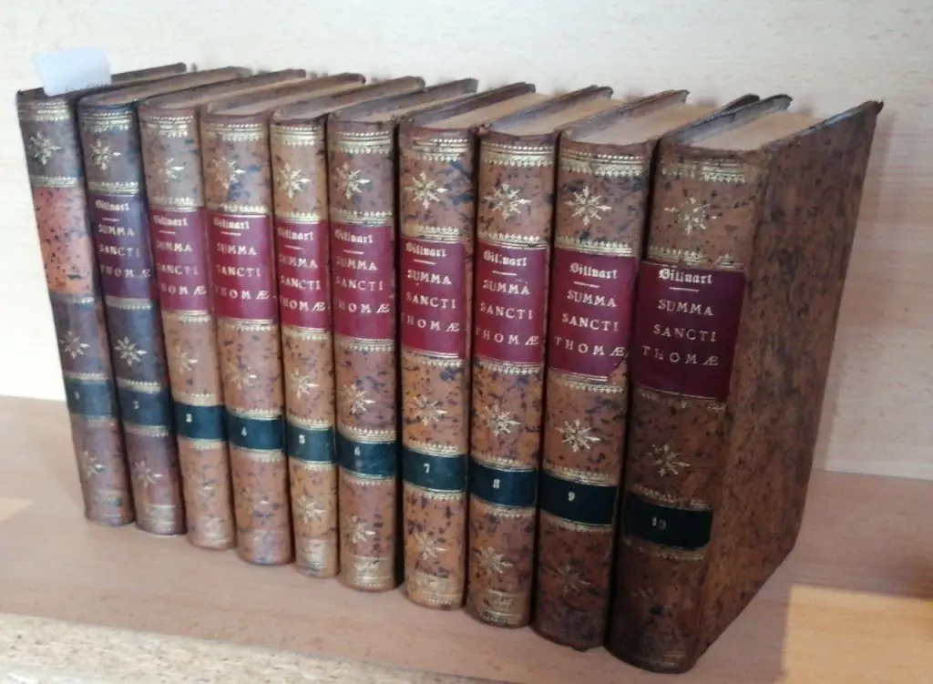 SUMMA SANCTI THOMAE HODIERNIS ACADEMIARUM MORIBUS ACCOMMODATA (10 VOLUMENES) SIVE CURSUS THEOLOGIAE JUXTA MENTEM DIVI THOMAE INSERTIS PRO RE NATA DIGRESSIONIBUS IN HISTORIAM ECCLESIASTICAM opera et studio F. —… EDITIO NOVA, ACCURATE EMENDATA…