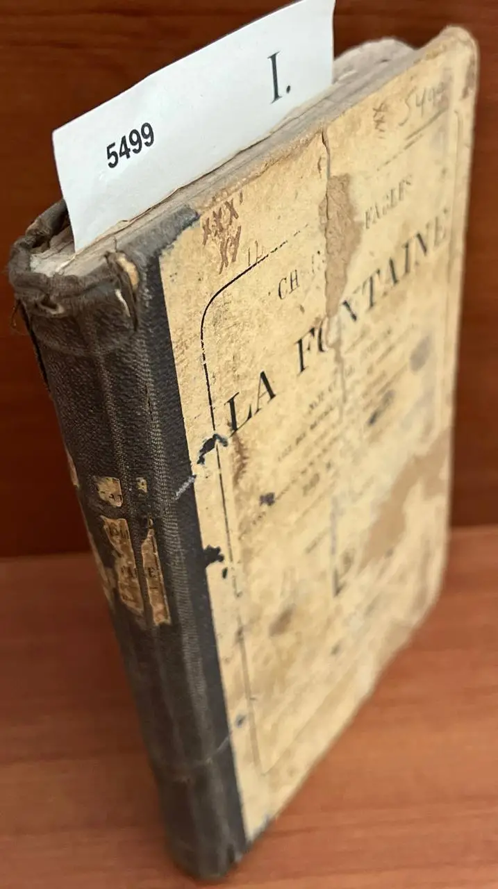 Chois de fables de LA FONTAINE. Nouvelle edition avec des notes litteraire et grammaticales une vie de l’auteur et une notice sur la fable et les principaux fabulistes par — ( SIGLO XIX )