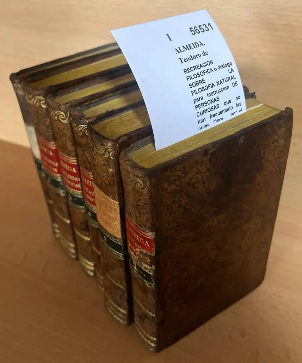 RECREACION FILOSOFICA o dialogo SOBRE LA FILOSOFIA NATURAL para instruccion DE PERSONAS CURIOSAS que no han frecuentado las aulas. Obra … por el P. D. —..