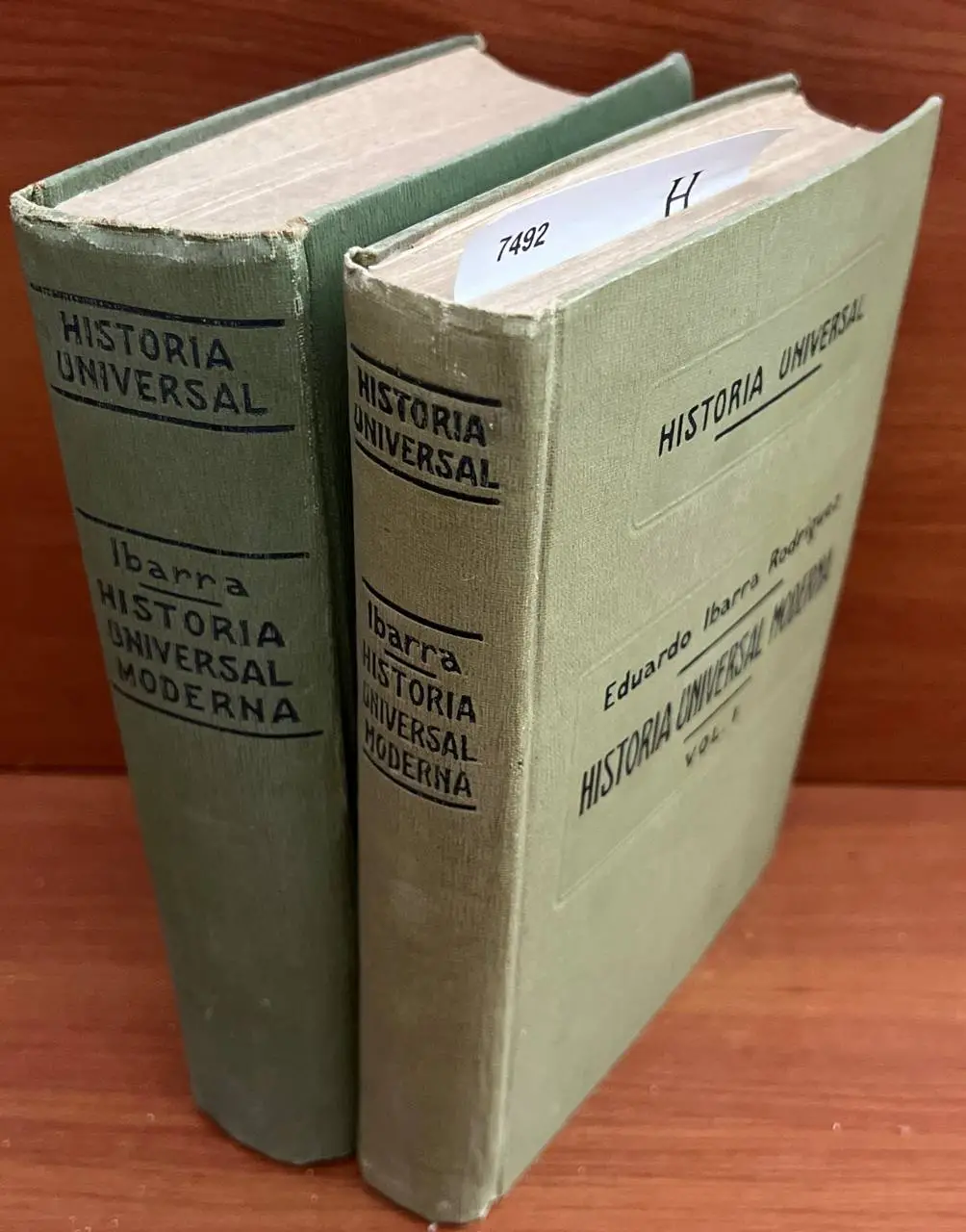 Historia universal moderna  (DOS VOLUMENES)